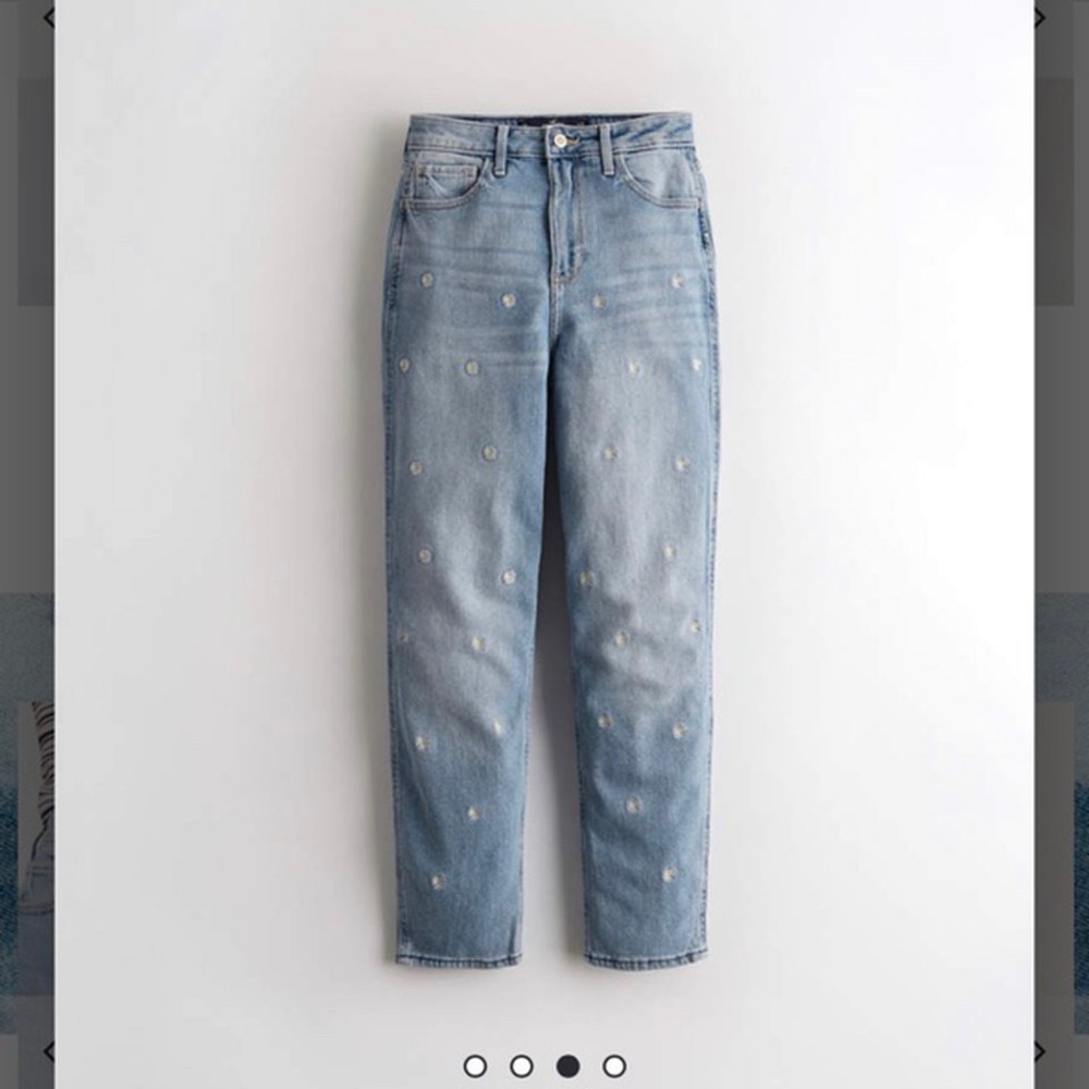 NWOT Hollister High Waisted Daisy Mom Jeans